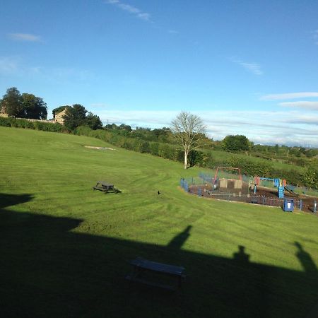 Liversedge Park View Cottage מראה חיצוני תמונה