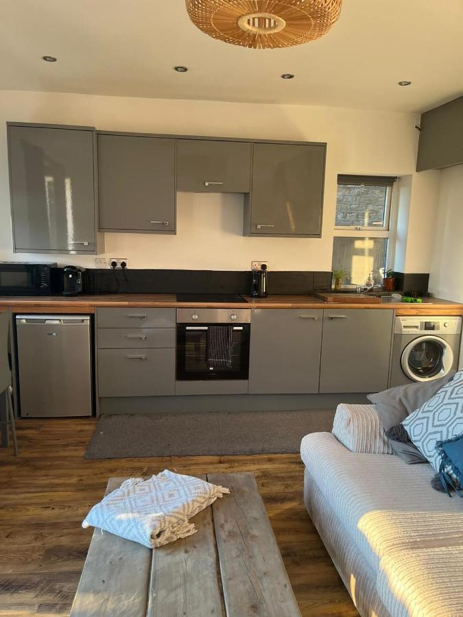Liversedge Park View Cottage מראה חיצוני תמונה