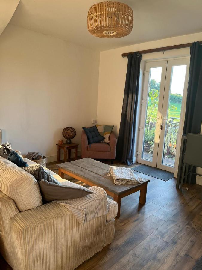 Liversedge Park View Cottage מראה חיצוני תמונה