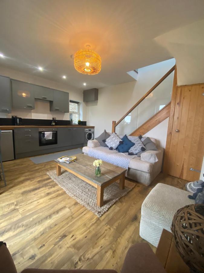 Liversedge Park View Cottage מראה חיצוני תמונה