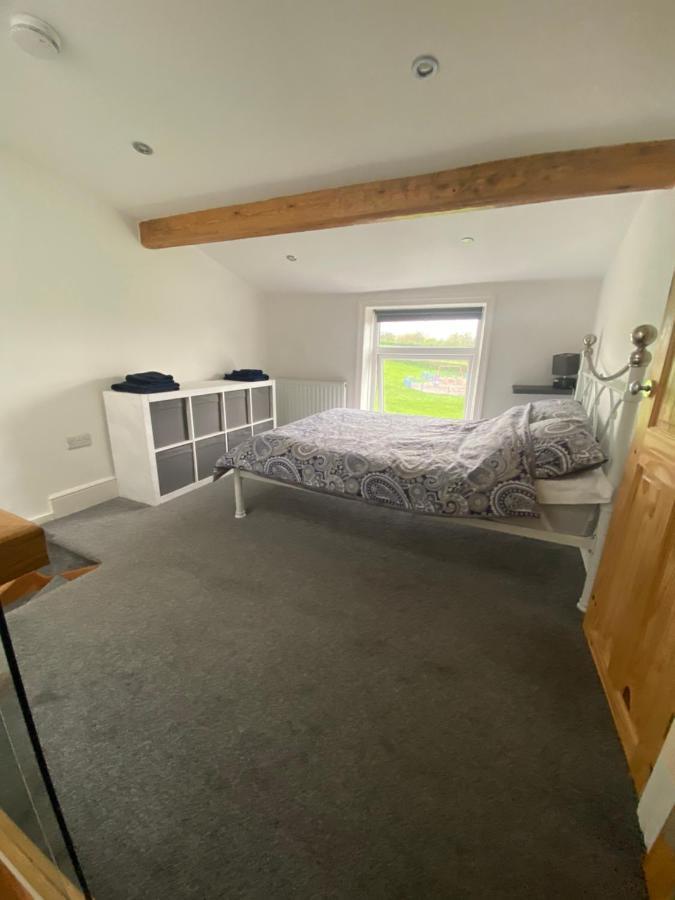 Liversedge Park View Cottage מראה חיצוני תמונה